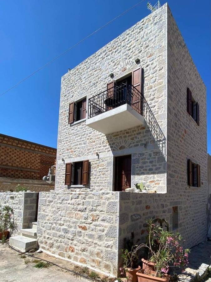 Παραδοσιακός Πύργος Villa Gerolimenas Exterior foto